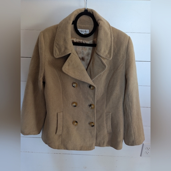 katherine kelly Jackets & Blazers - Katherine Kelly vintage 100% Camel hair coat